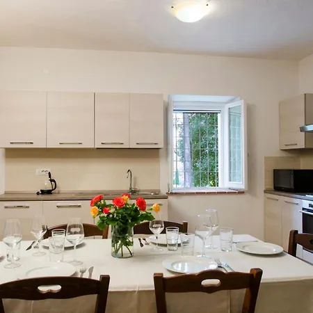 Villa Tenuta Febea *