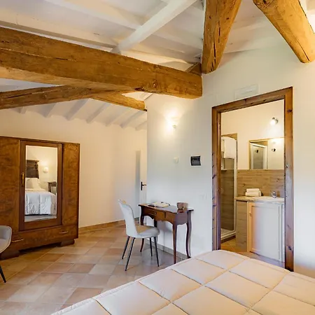 Tenuta Febea فيلة تشيوسي